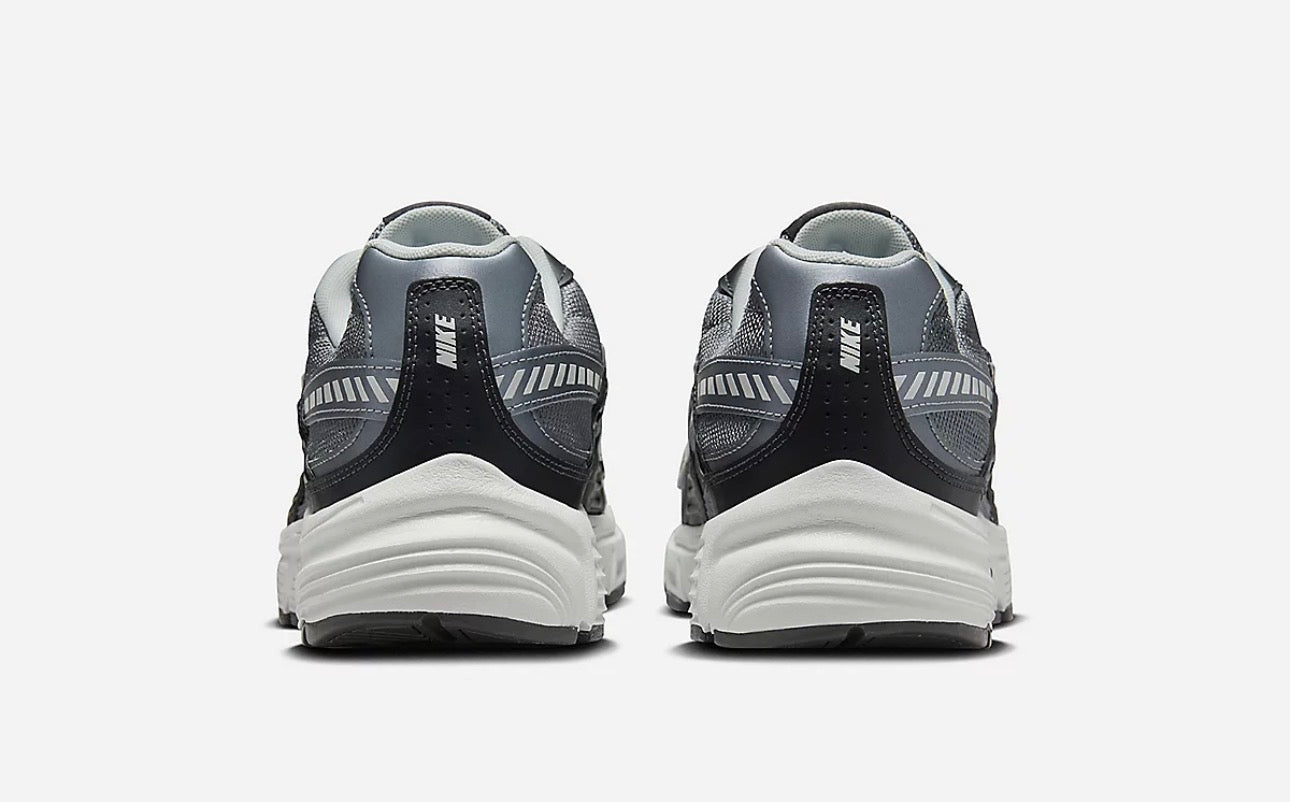 NIKE INITIATOR GREY