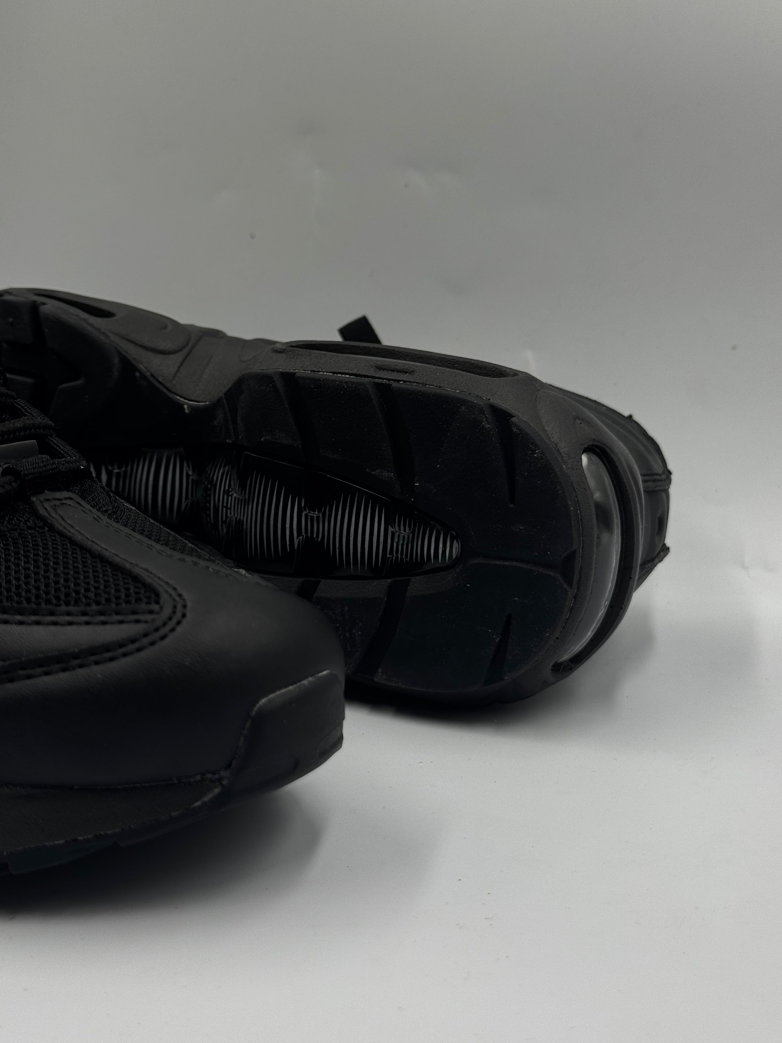 AIR MAX 95 TRIPLE BLACK