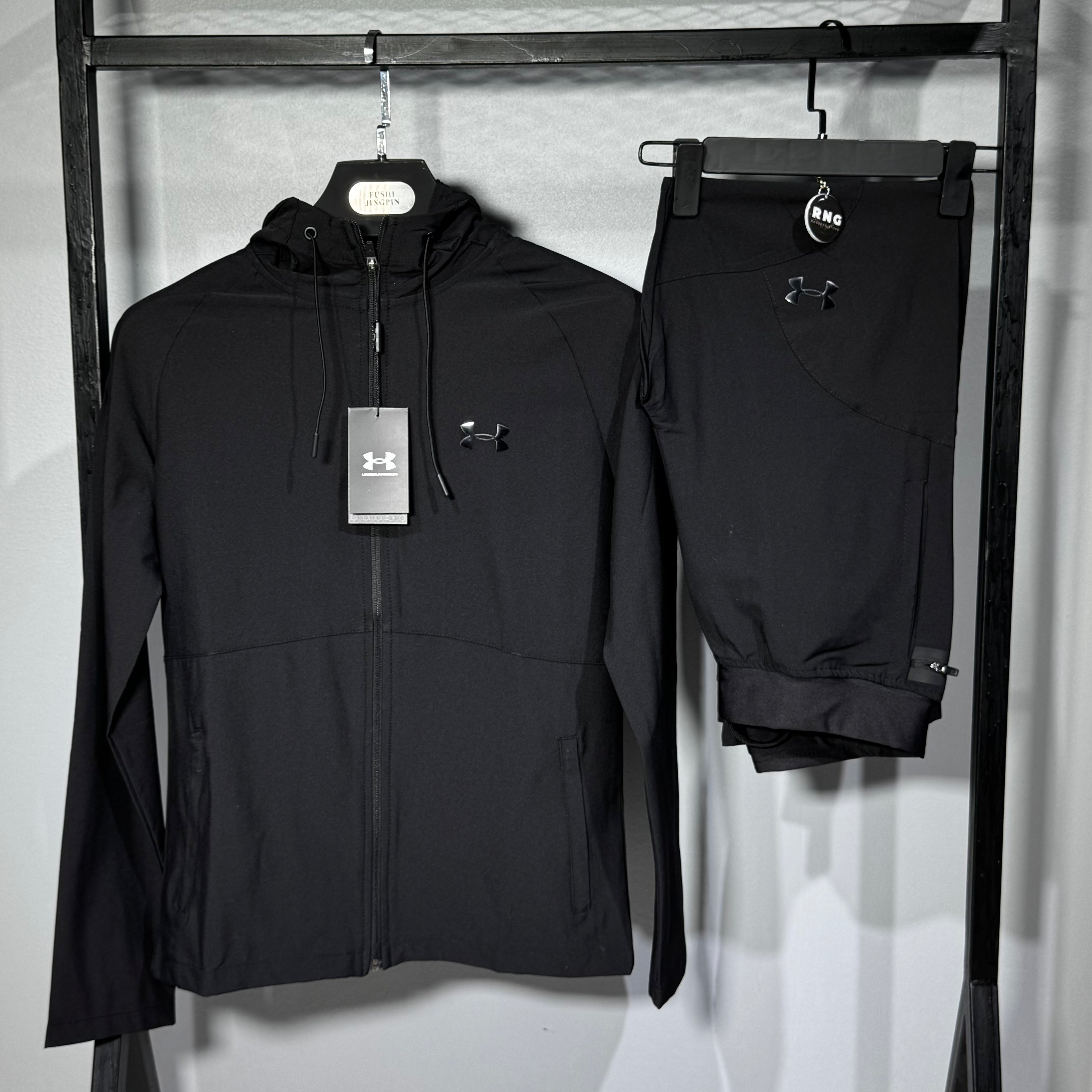 ENSEMBLE UNDER ARMOUR BLACK