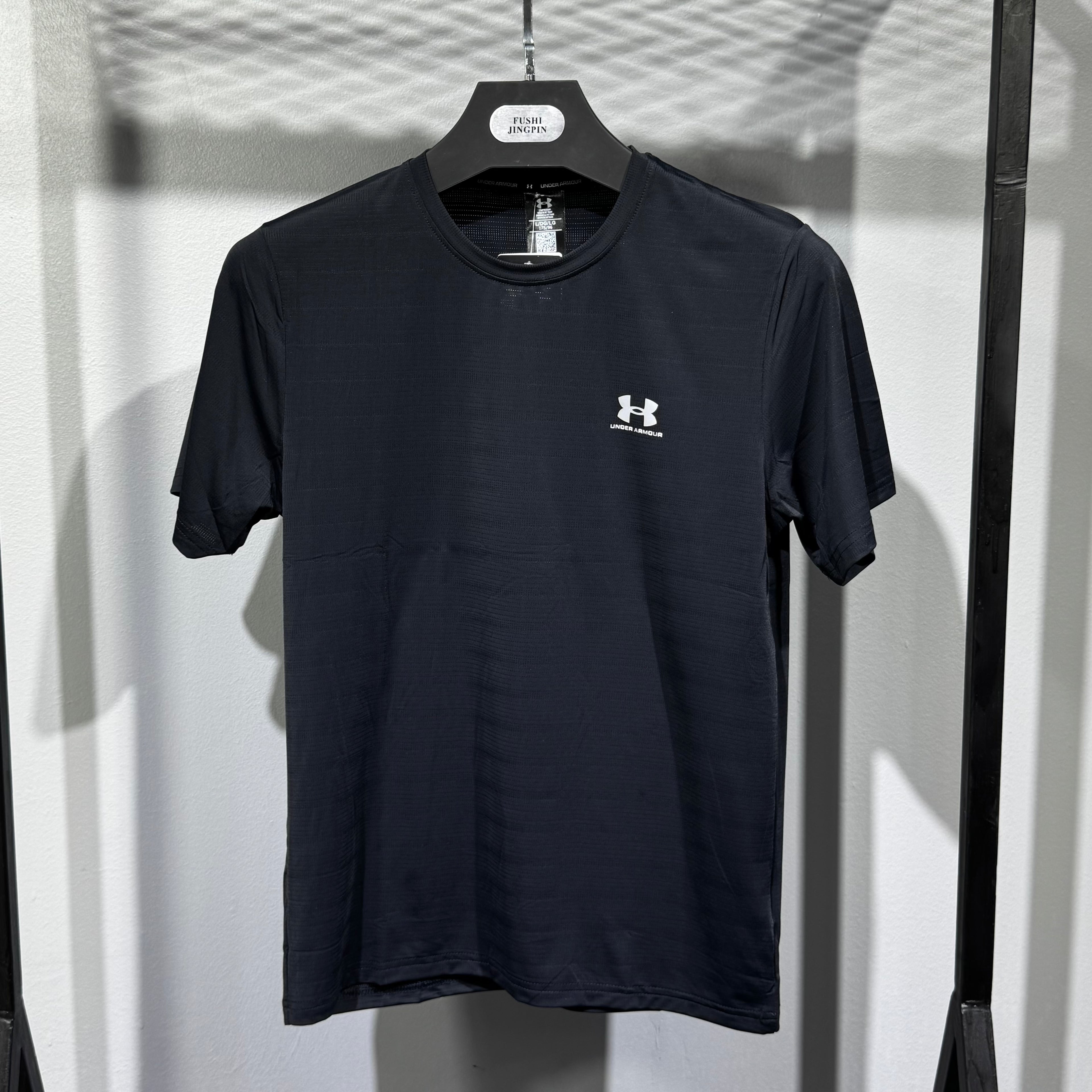 T'SHIRT UNDER ARMOUR NOIR