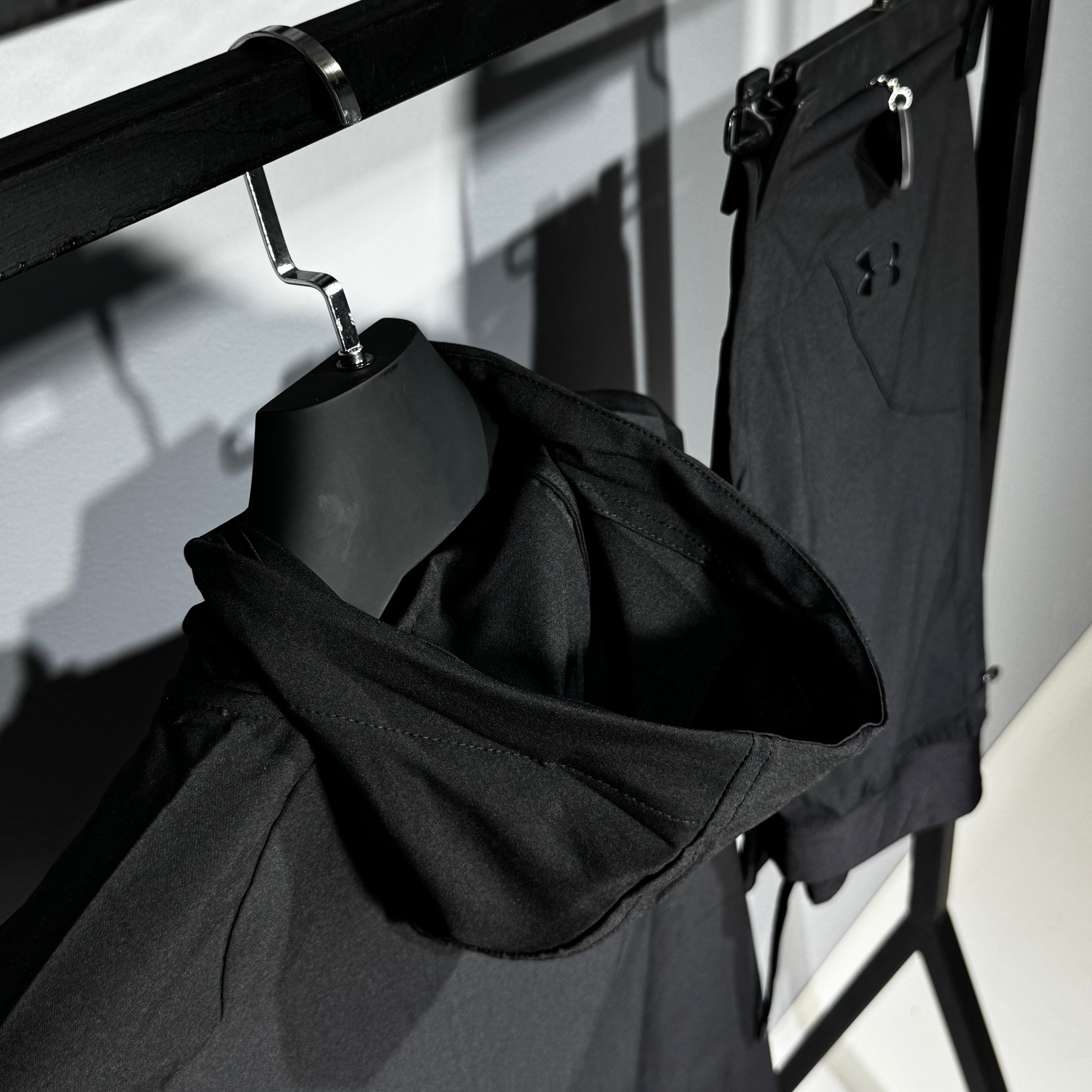 ENSEMBLE UNDER ARMOUR BLACK