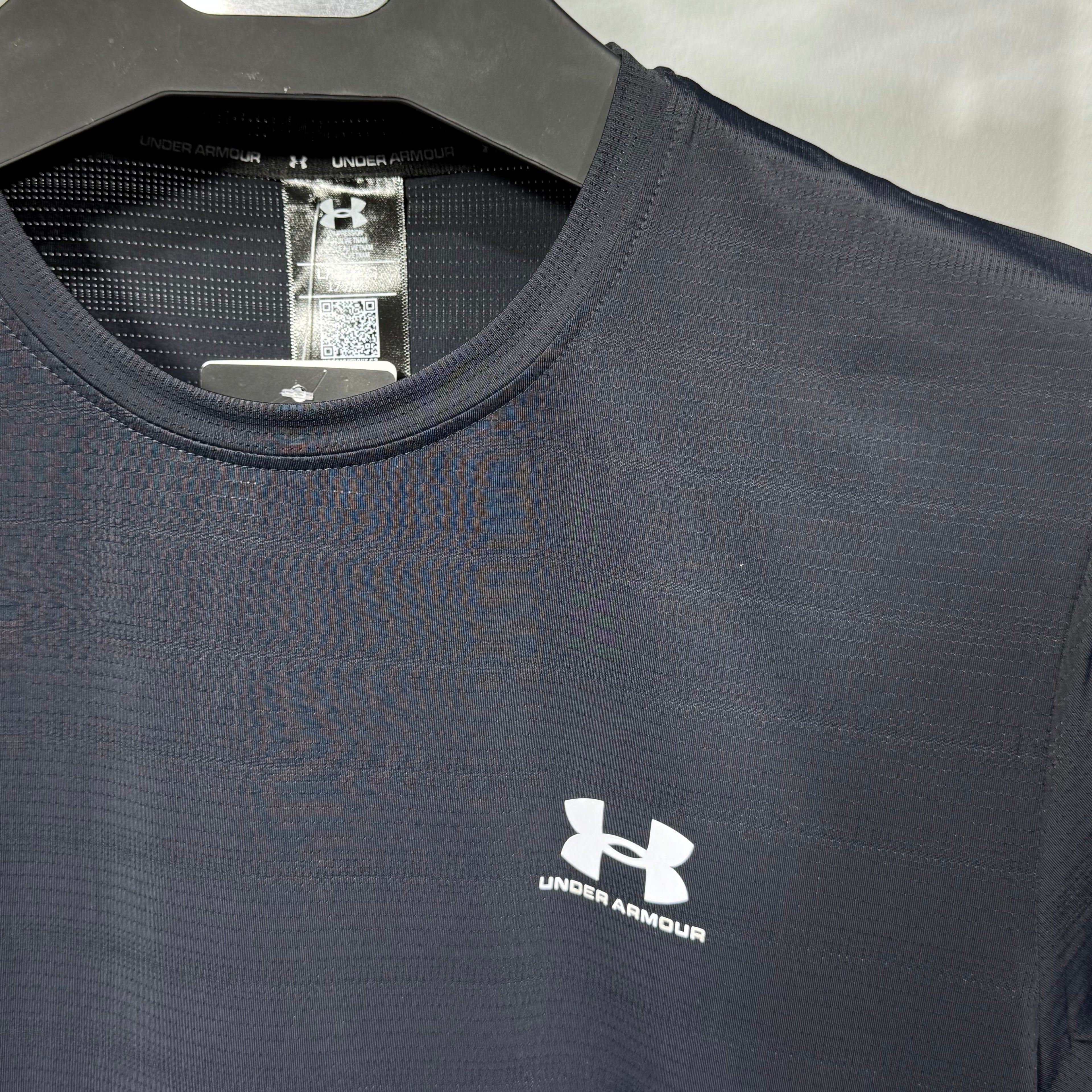 T'SHIRT UNDER ARMOUR NOIR