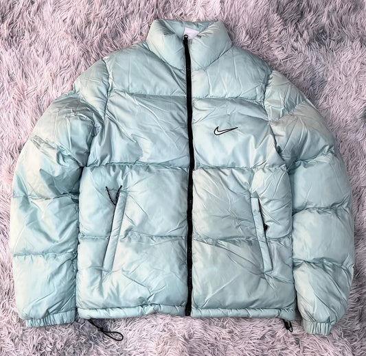 VESTE NOCTA VERTE