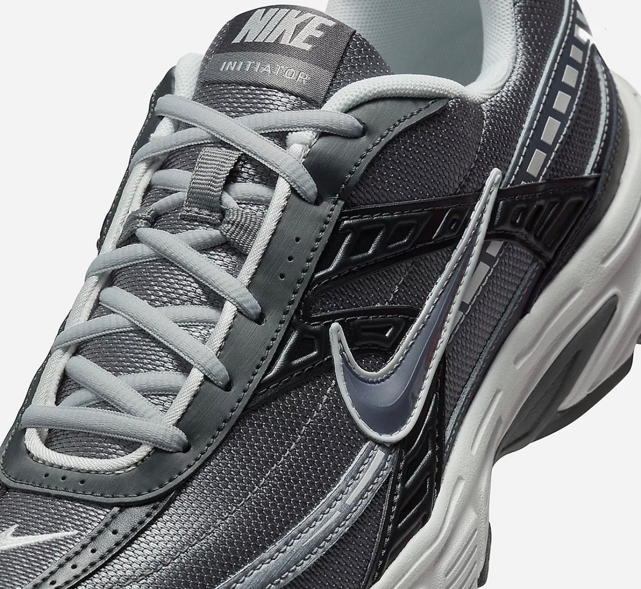 NIKE INITIATOR GREY